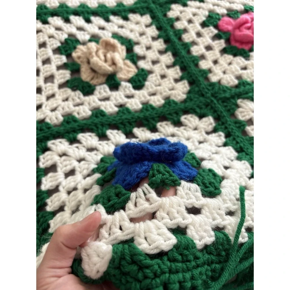 Grannycore‎ Floral Square Crochet Afghan Throw Lap Blanket 67